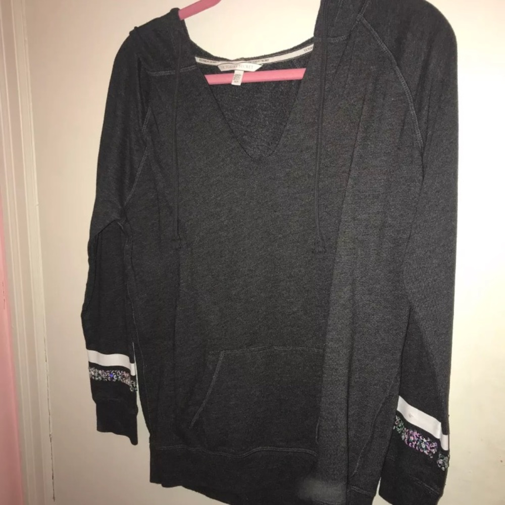 VICTORIAS SECRET HOODIE